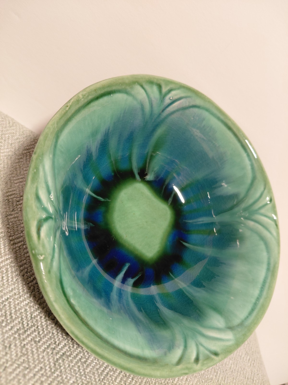 California Pottery 273 USA Green & Blue floral drip glaze bowl MCM
