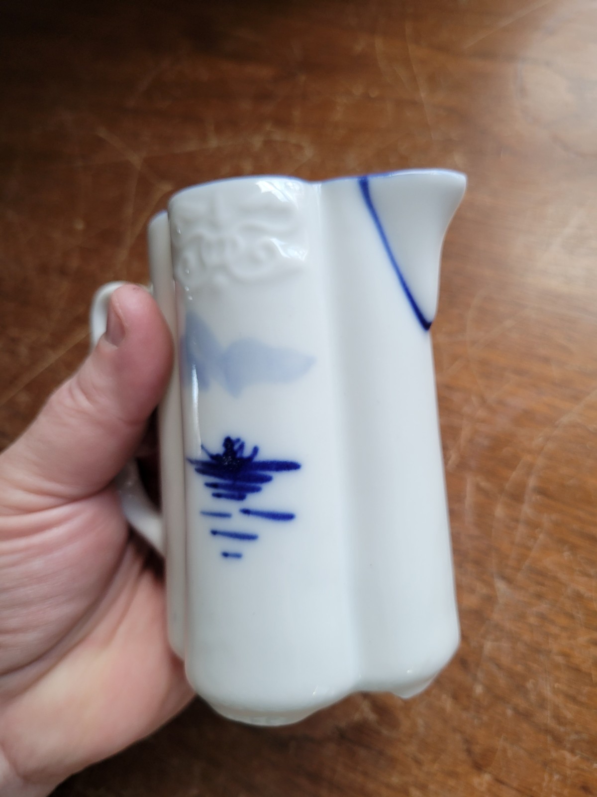VTG 4-1/4″ Delft Style Blue & White Eggshell Porcelain Lobed Creamer Pitcher