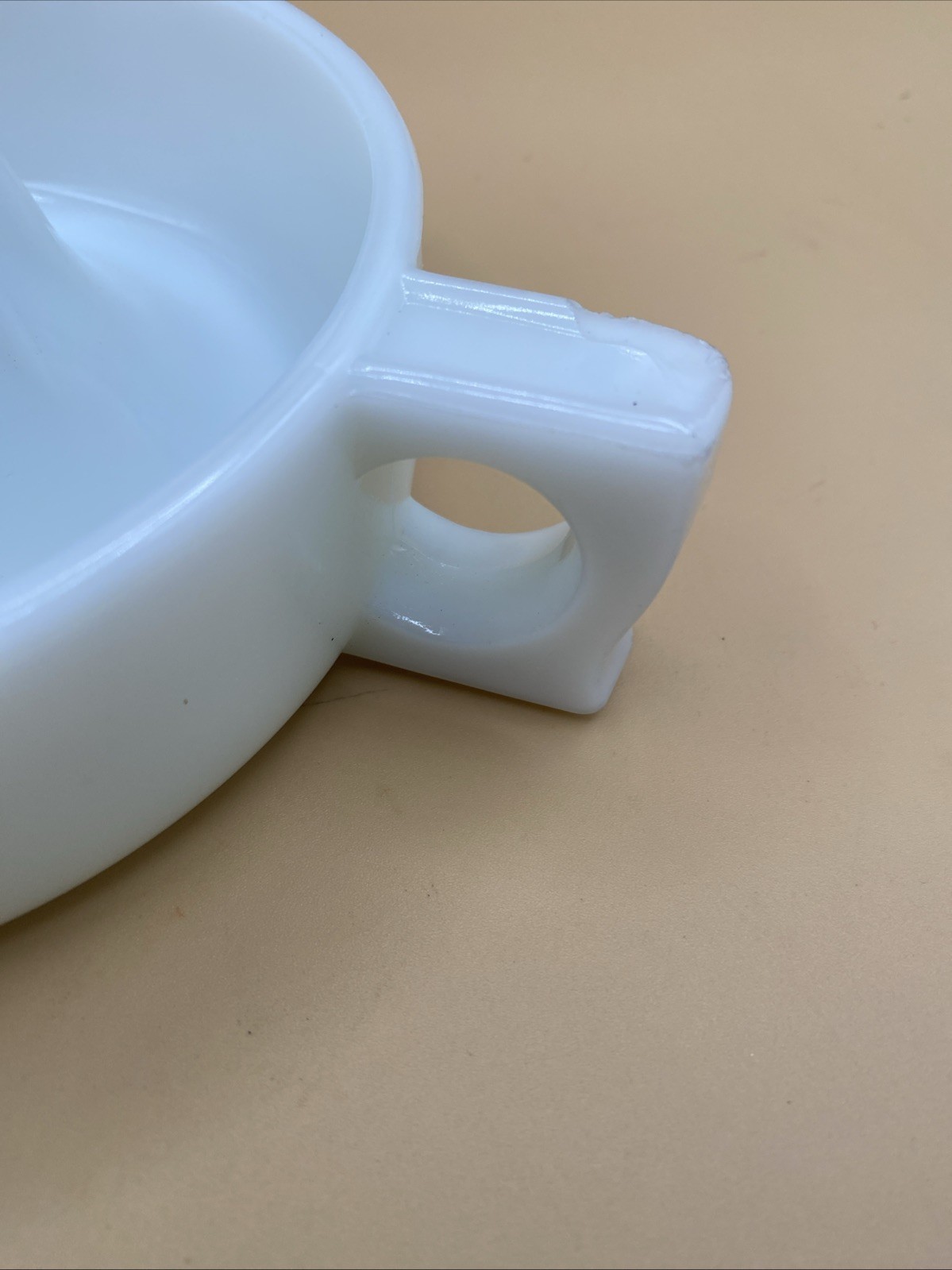 Vintage White Milk Glass Sunkist Reamer/Juicer Small Chip On Handle See Picture