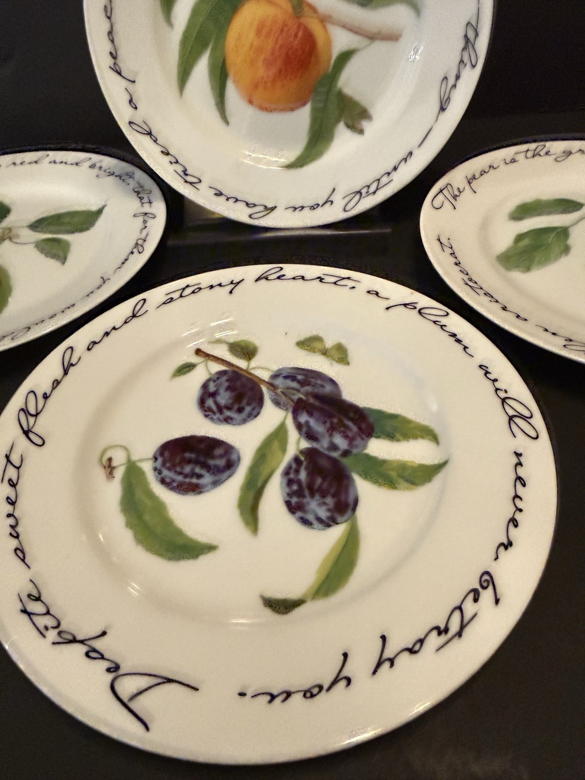 Set 4 Williams Sonoma Orchard Suite 7.5” Salad Plates Fruit Medley MINT Cond!