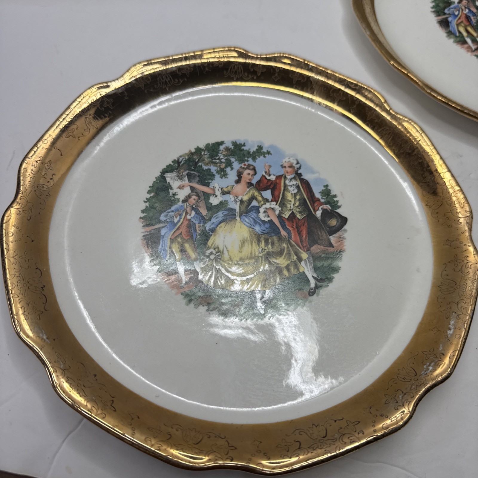 Vintage Sabin CREST-O-GOLD 22kGold Warranted 9In 4 Plates 5In 1 Bowl, Cup Saucer