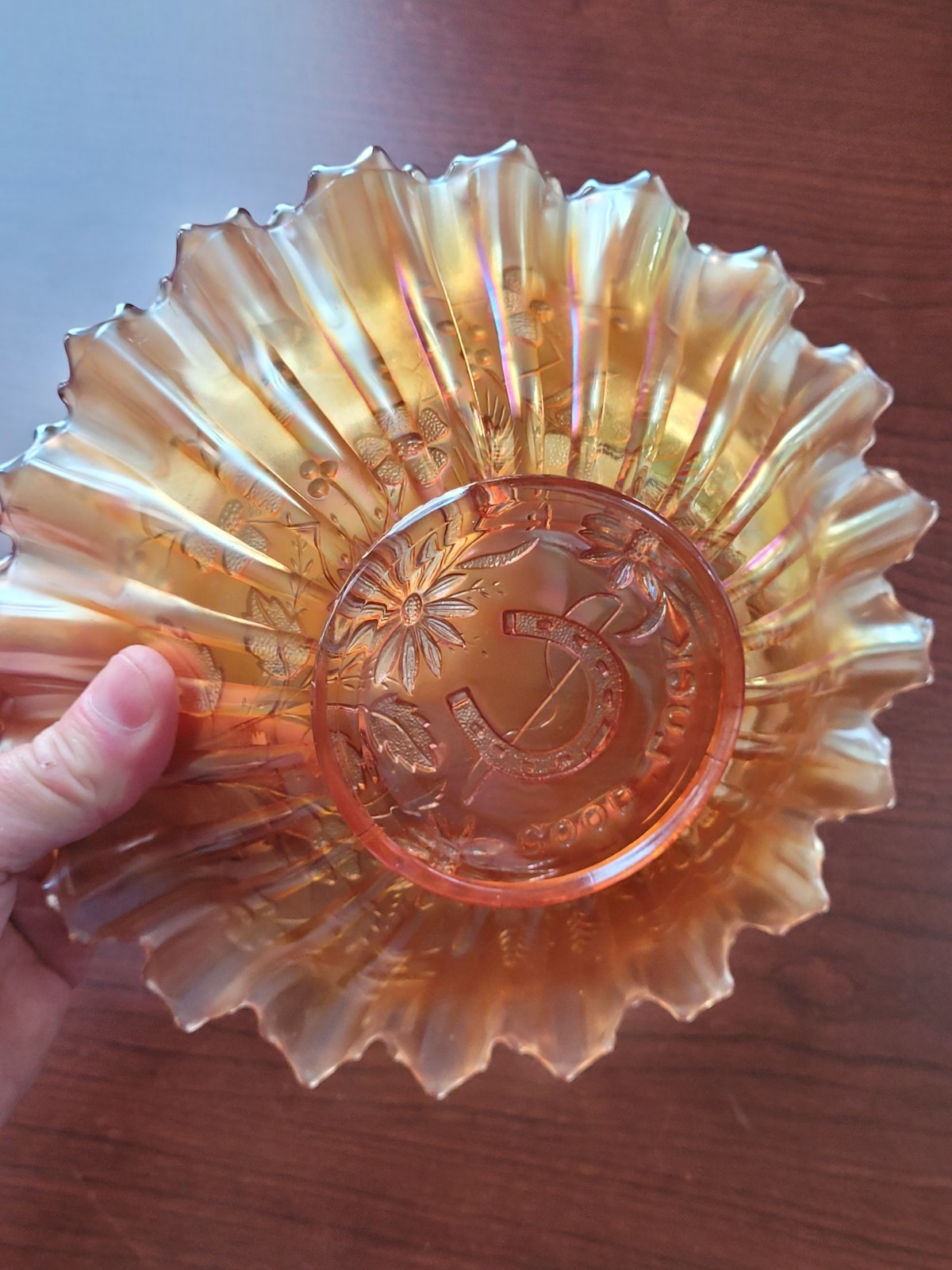 Nice Marigold Northwood Carnival Glass Good Luck Pie Crust Edge Bowl