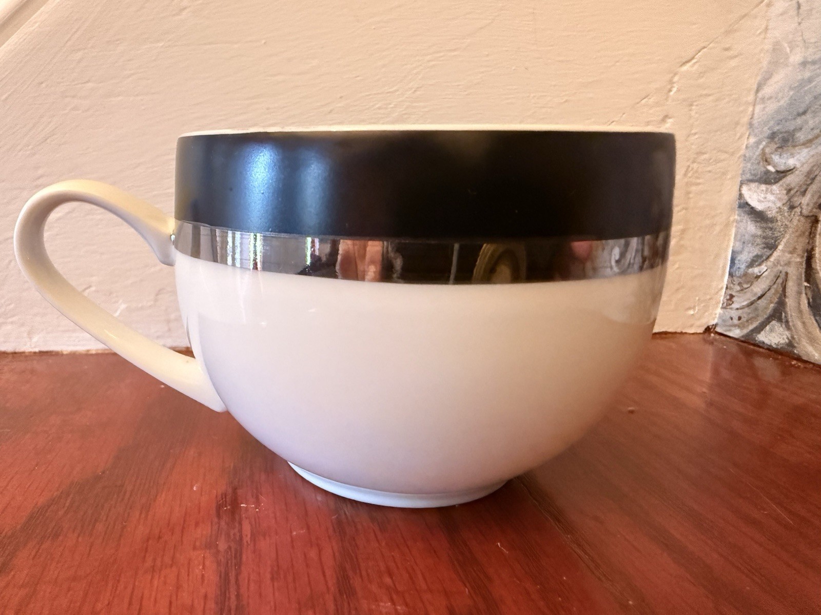 000 Mikasa Pivotal Ben Seibel Coffee Tea Cups Black Silve White
