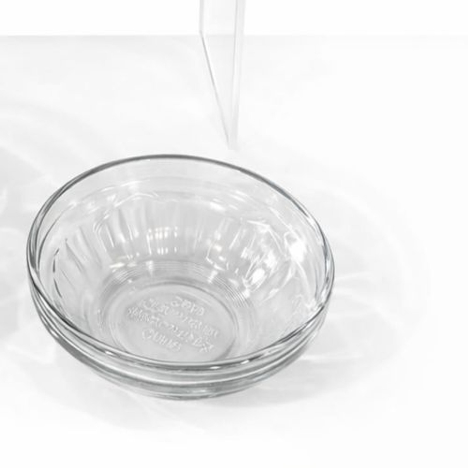 Set of 3 Stackable Serving/Fruit/Dessert/Nuts Bowls with Snap Lids