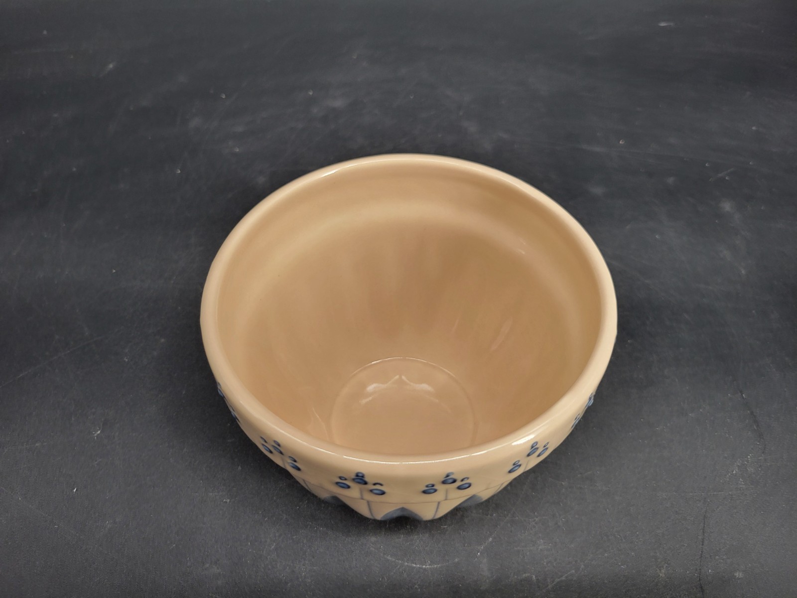 2001 Tender Heart Treasures Blue Tan Mixing Serving Bowl Floral Leaf Ceramic