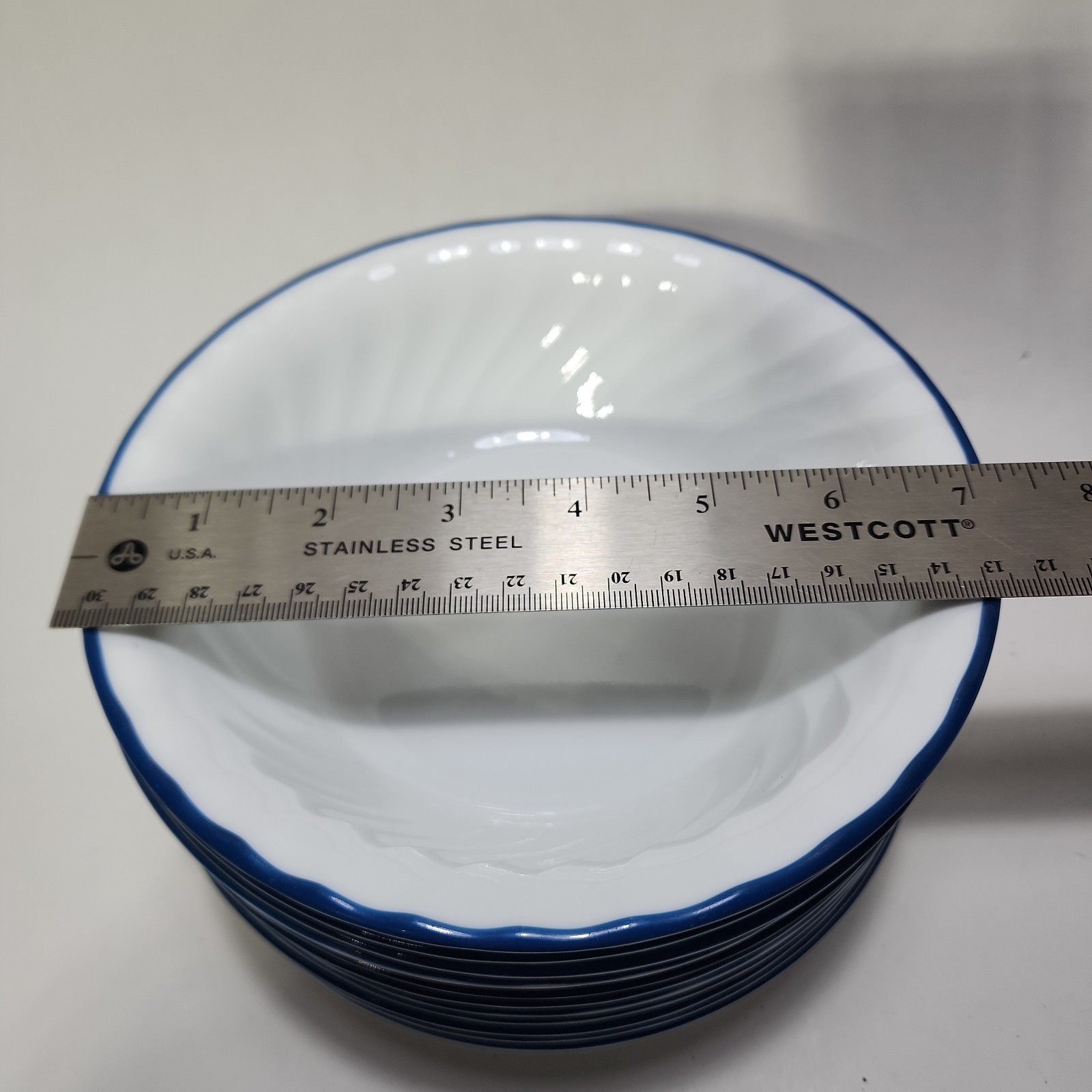Set Of 11 – Corelle Blue Velvet Rose 7 1/4 Inch Swirl Edge Cereal Soup Bowls
