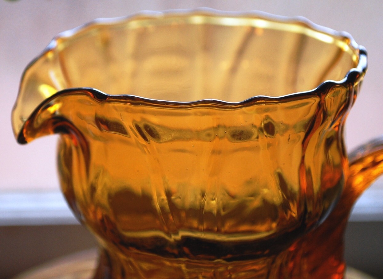 Rare EMPOLI PITCHER 1960s AMBER GLASS OPTIC DIAMOND Hand Blown 10″ Twist Handle