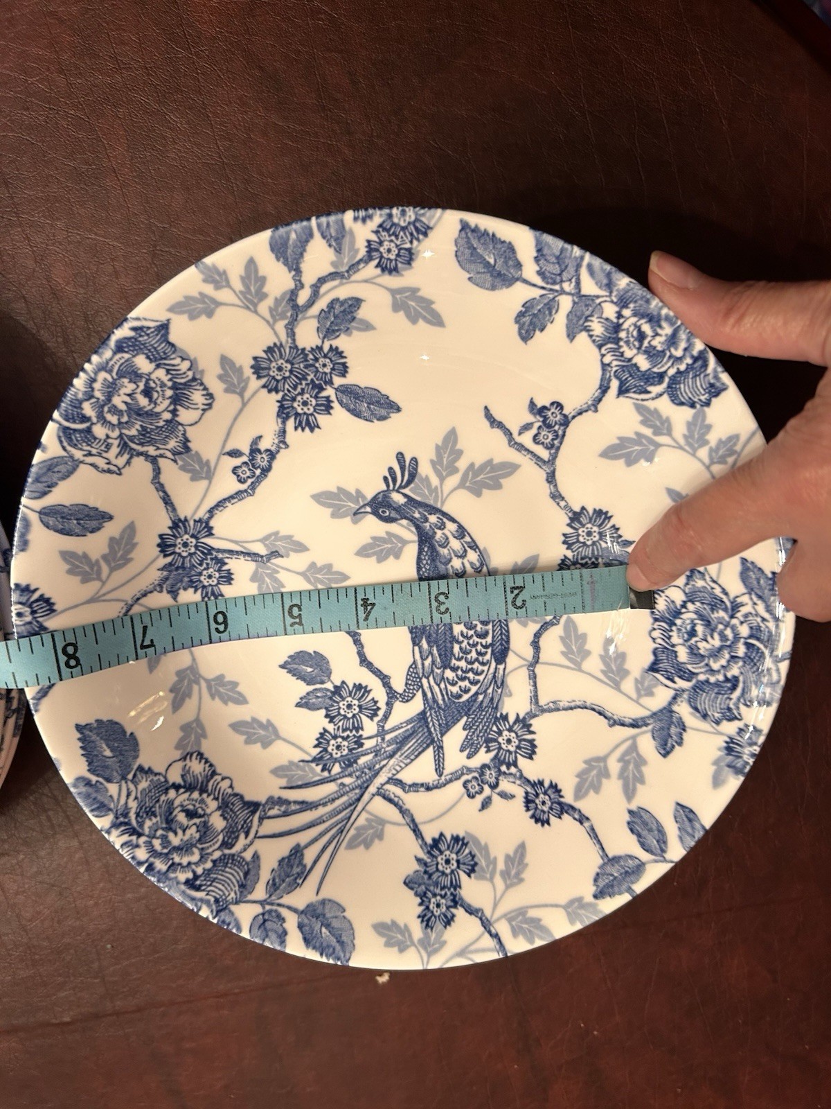 Royal Wessex 8 Plates / Bowels Made In England Blue And White Peacock