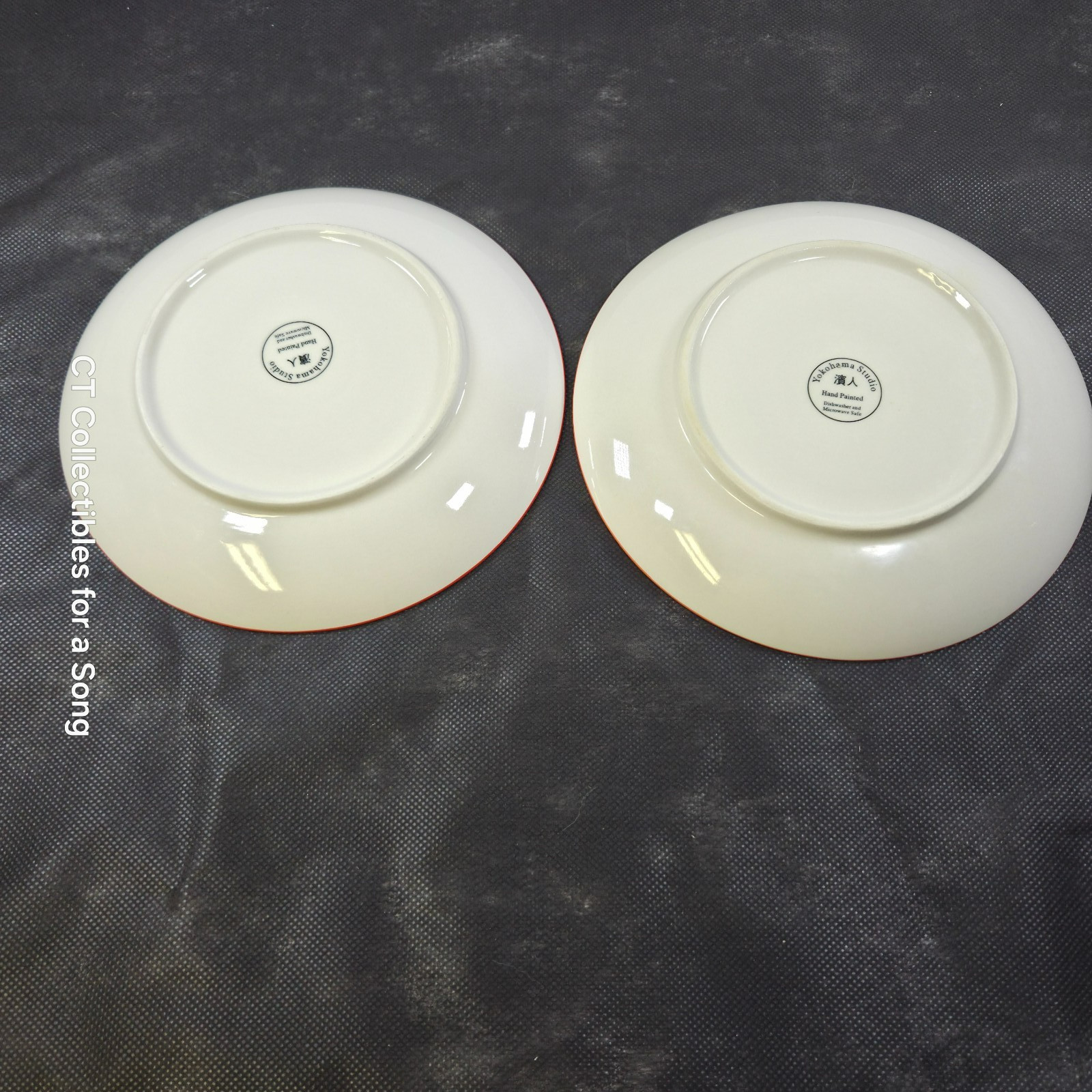 Set of 2 Yokohama Studio Japan Salad Plates 8″ Grey Daisy Red Rim Handpainted