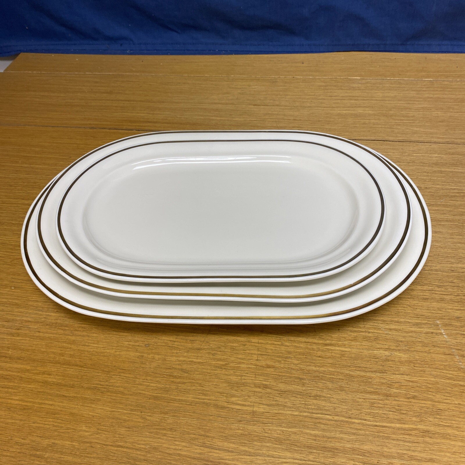 3 Vtg. Weimar Feodora Goldreif Ivory 16 1/2” – 15” – 13” Oval Serving Platter’s
