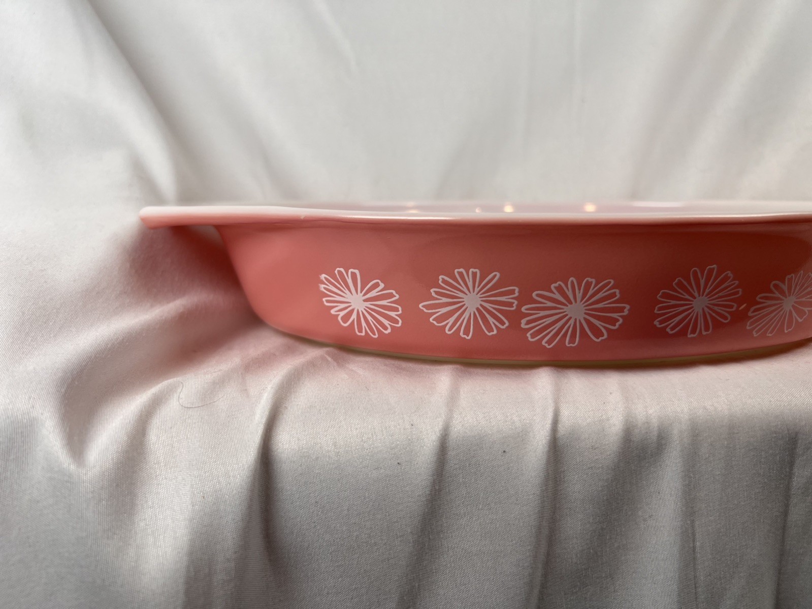 Vintage Pyrex Pink Daisy 043 1.5 Qt Oval Divided Casserole Dish USA No Lid