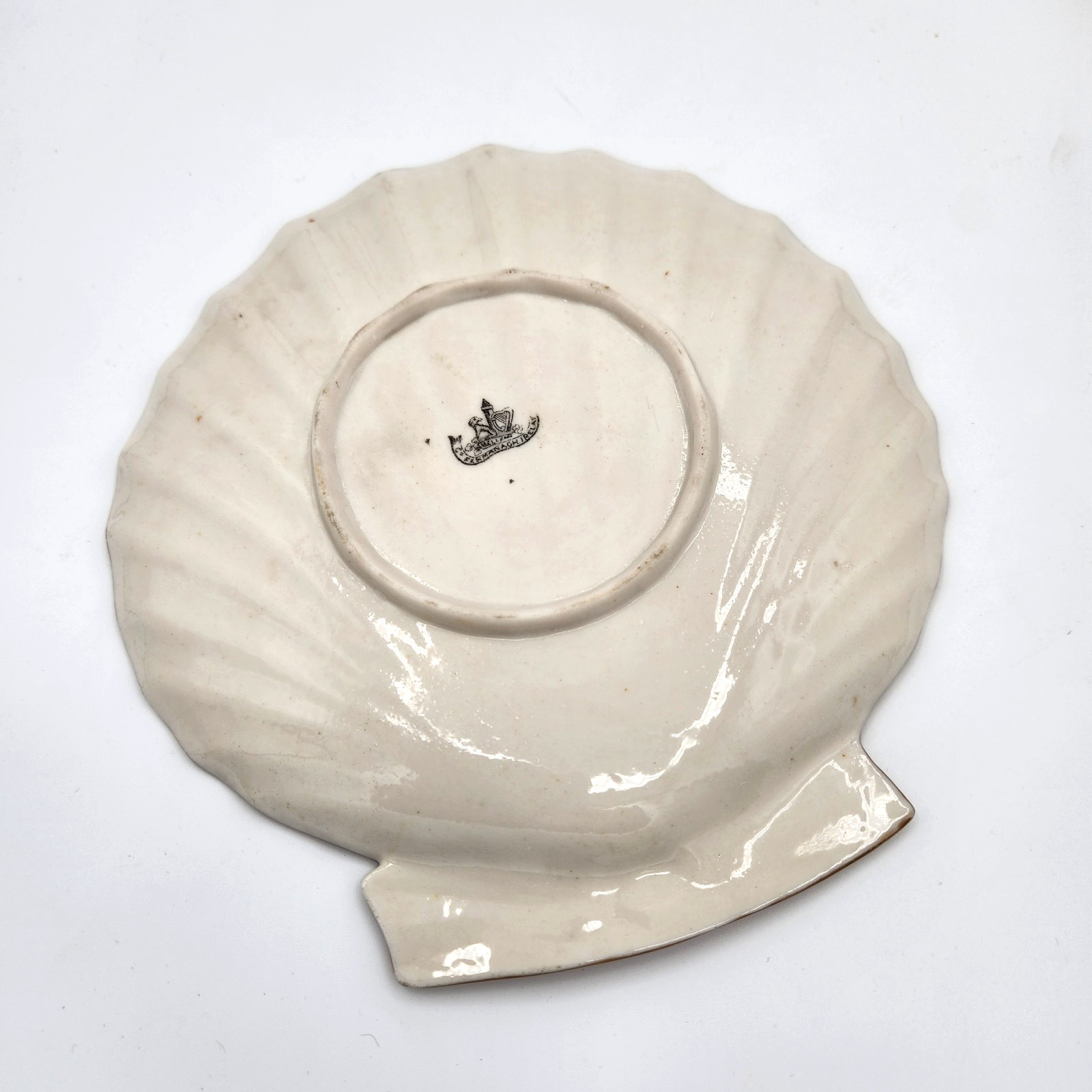 Antique Belleek 8.25″ Tridacna Shell Plate Pink Luster & Gold ,2nd Black Mark