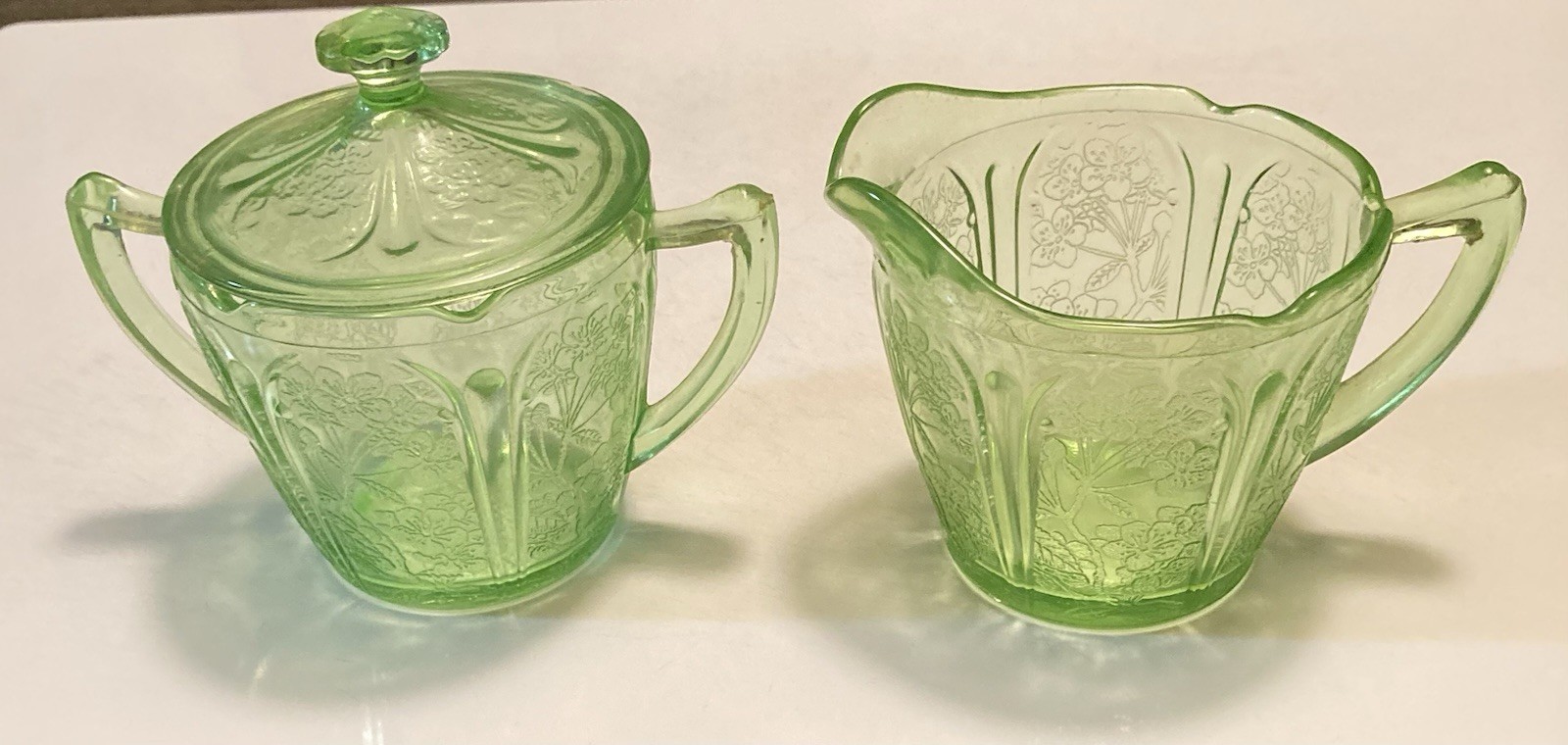Depression Glass Green Creamer And Sugar Bowl Cherry Blossom Jeanette Glass Co.