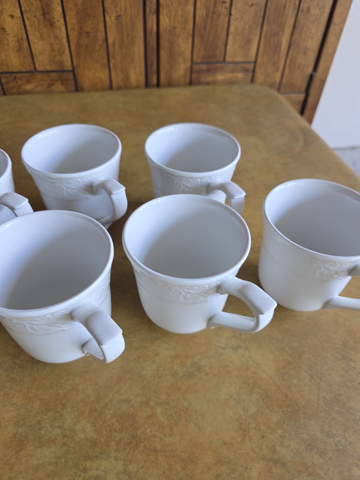 Johnson Brothers England Richmond White Embossed Trellis Coffee Mug Set Of 7