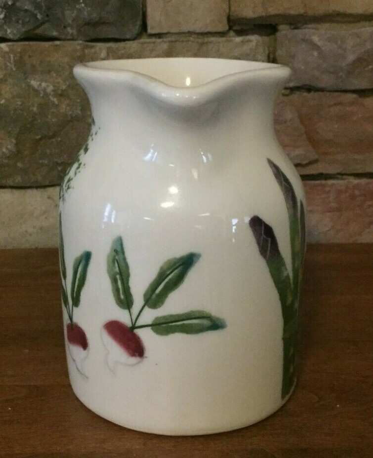 Hartstone Pottery~Farmers Market~32oz~1 Qt~Small Pitcher