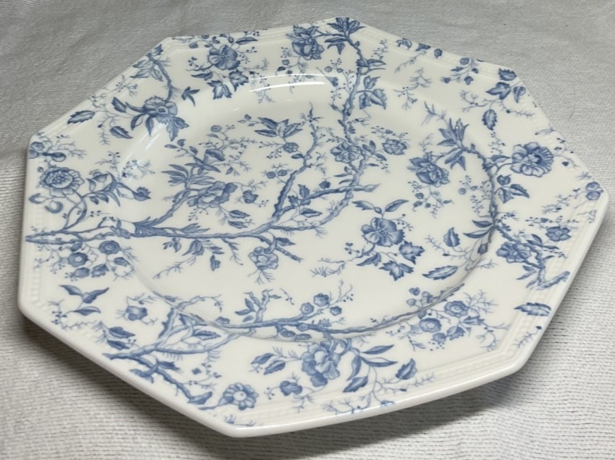 Grace Teaware Blue & White Floral 8″ Salad PLATE HEXAGON NWT