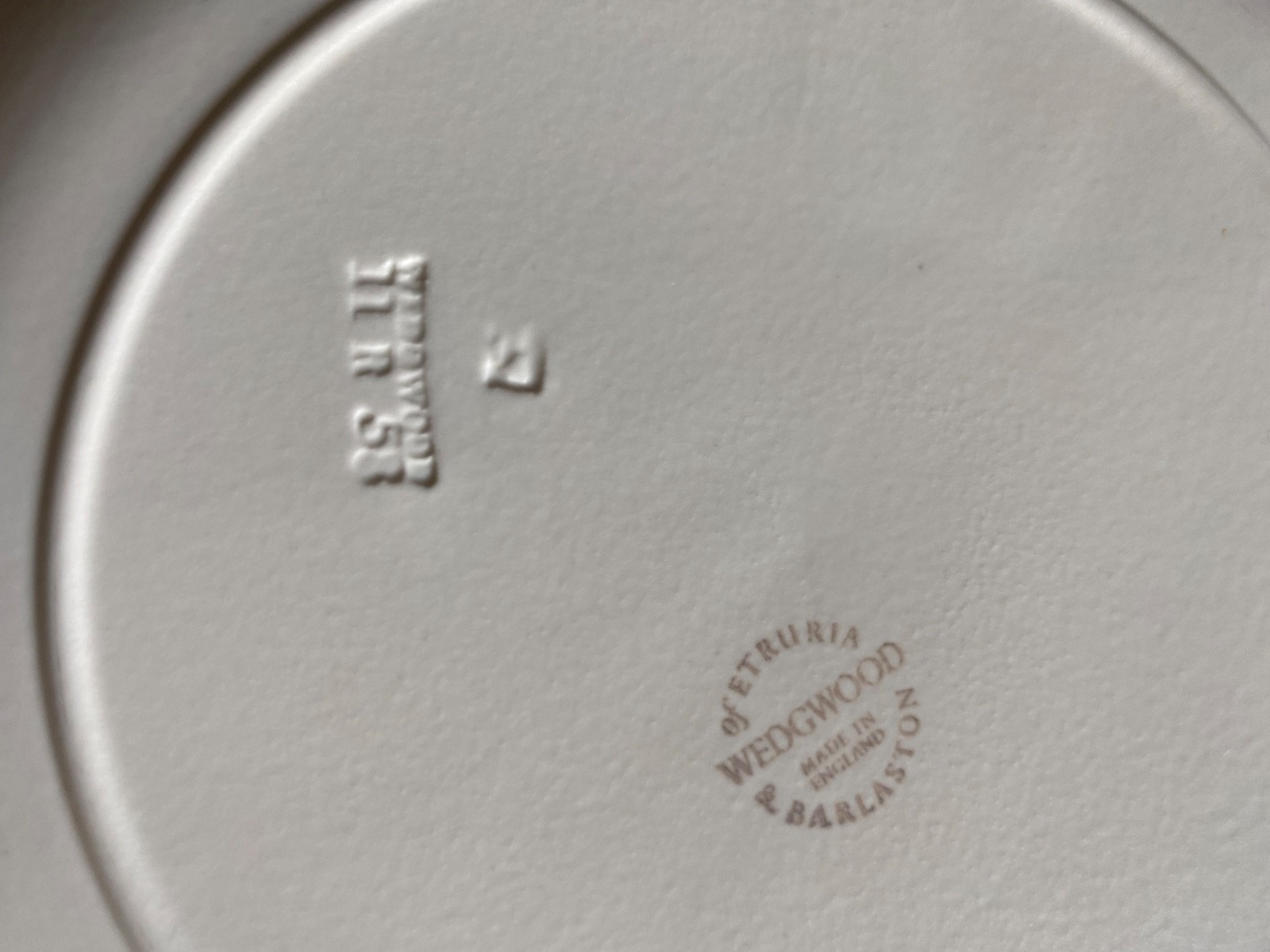 WEDGWOOD Etruria Barlaston LEAF Salad Plates SET OF 11 Matte White