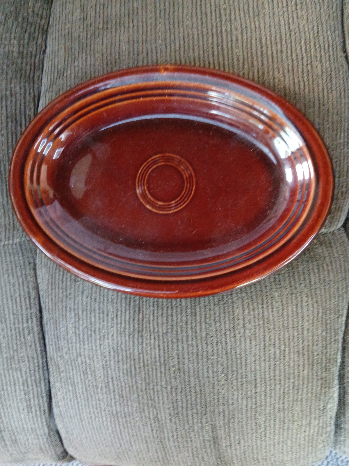 Vintage small oval serving platter 9×6.5 in.