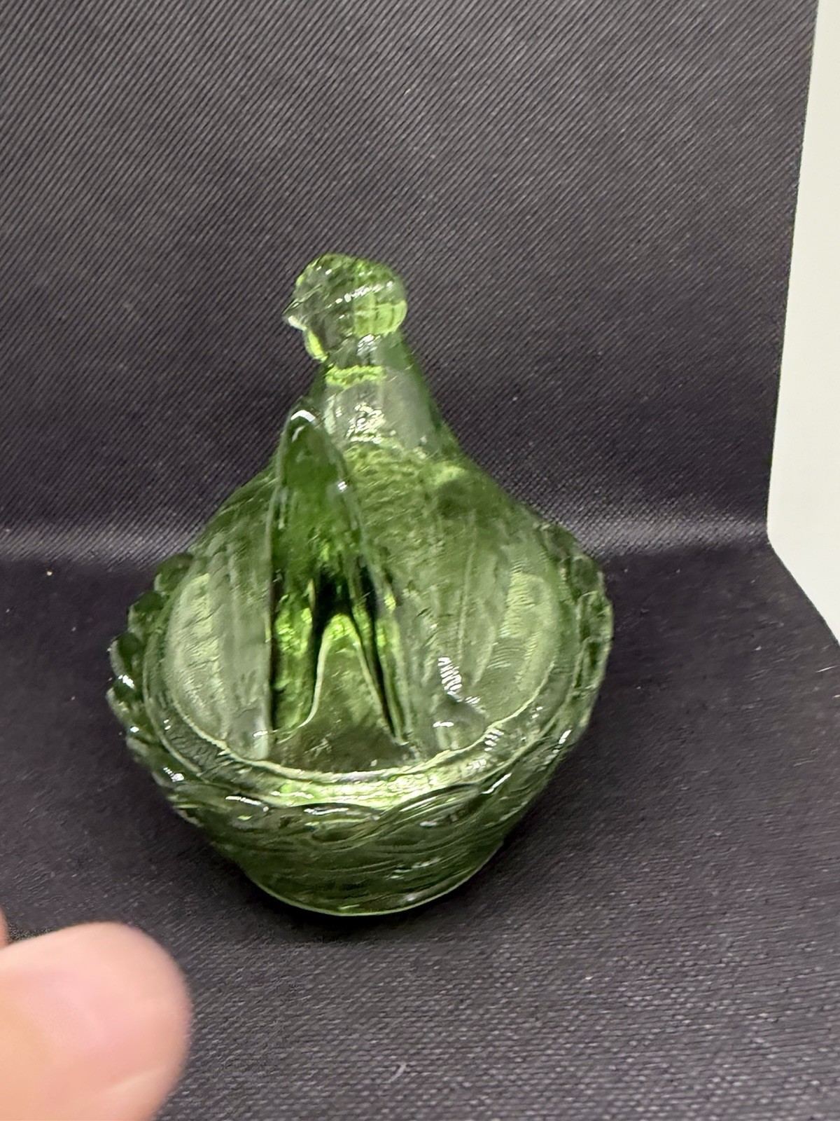 Vintage L E Smith Heavy Emerald Green Glass Hen On Nest Candy Dish MCM