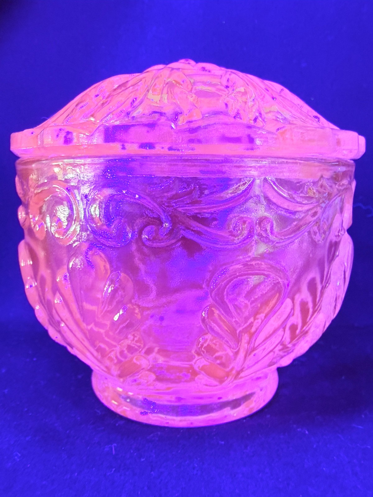 Teal Green Vaseline Uranium glass covered candy dish coffee sugar jar powder box
