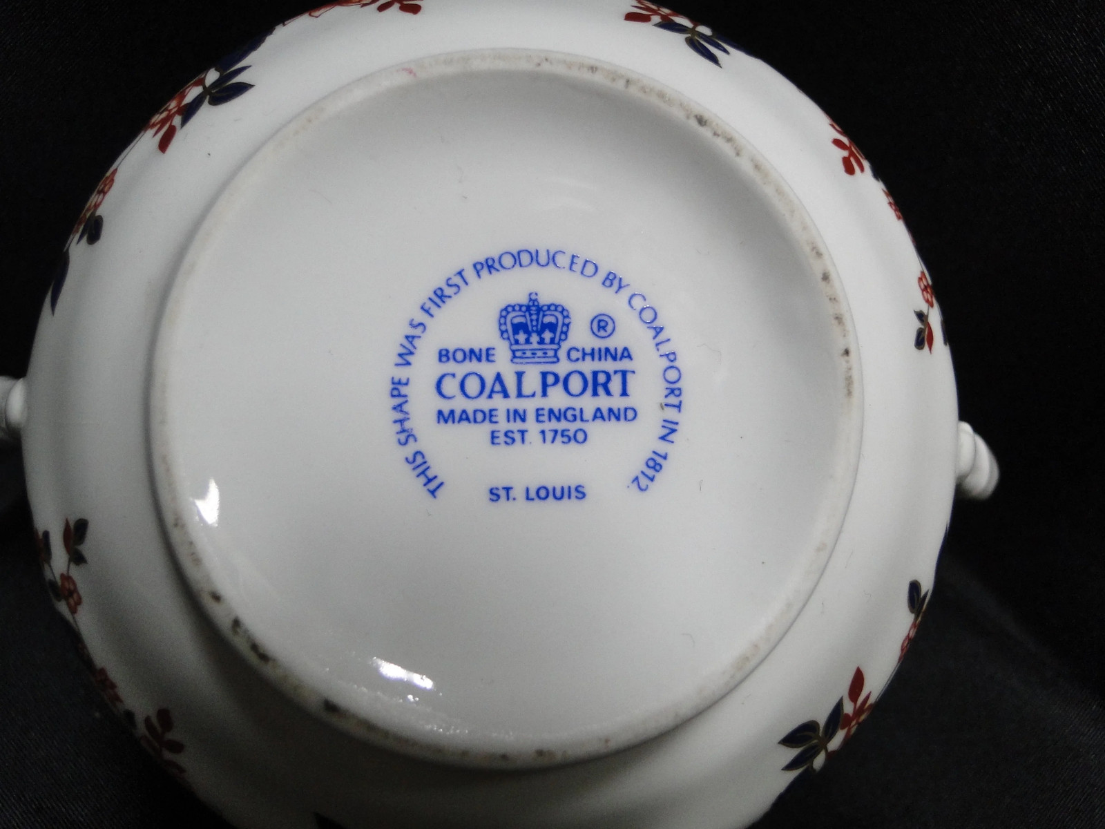 Coalport St Louis, White w/ Blue, Rust, Gold: Sugar Bowl & Lid, 3 3/4″ Tall