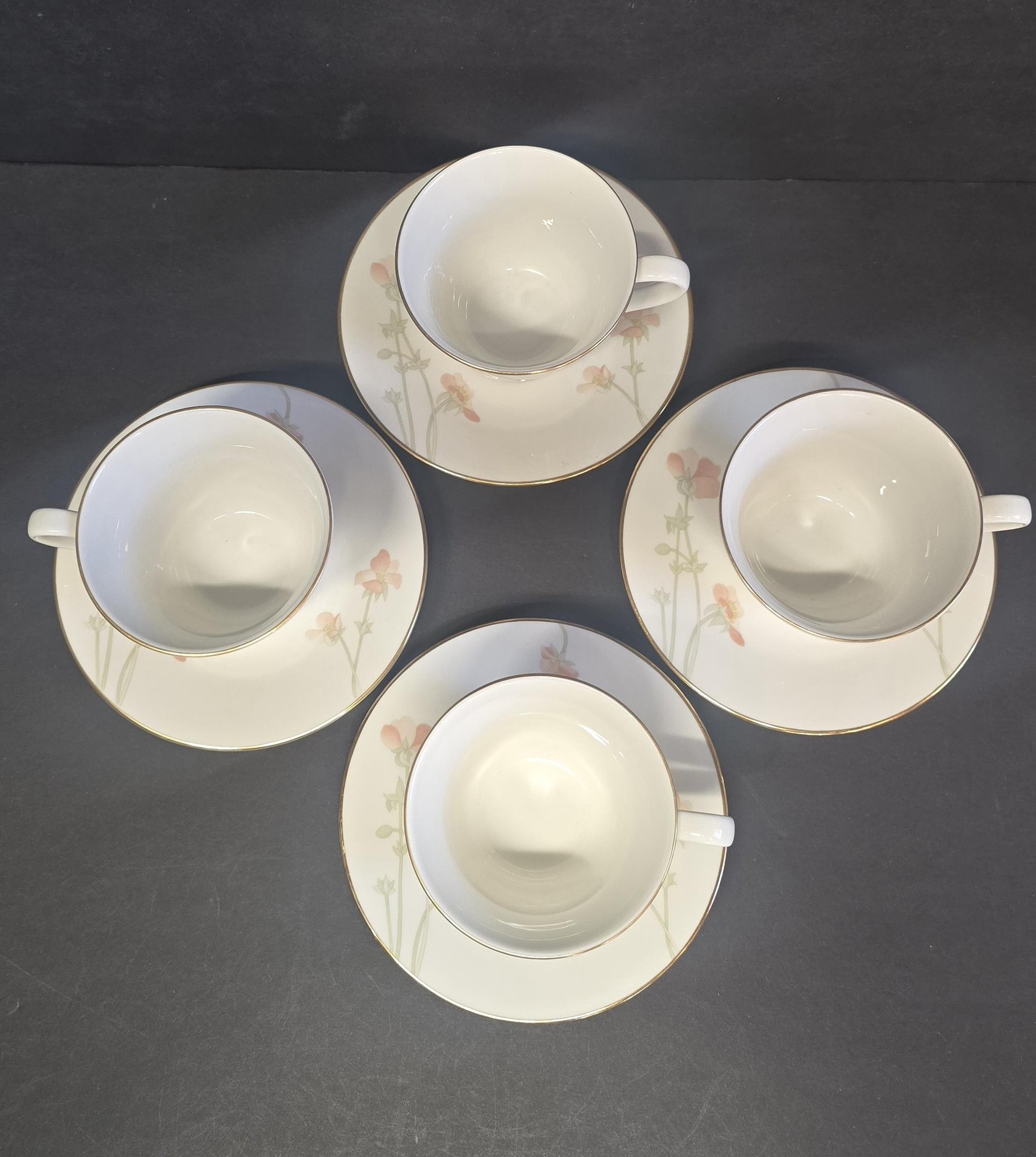 Vintage Royal Doulton Vogue Harmony Tea Cup & Saucer Set Of 4 Gold Trim England
