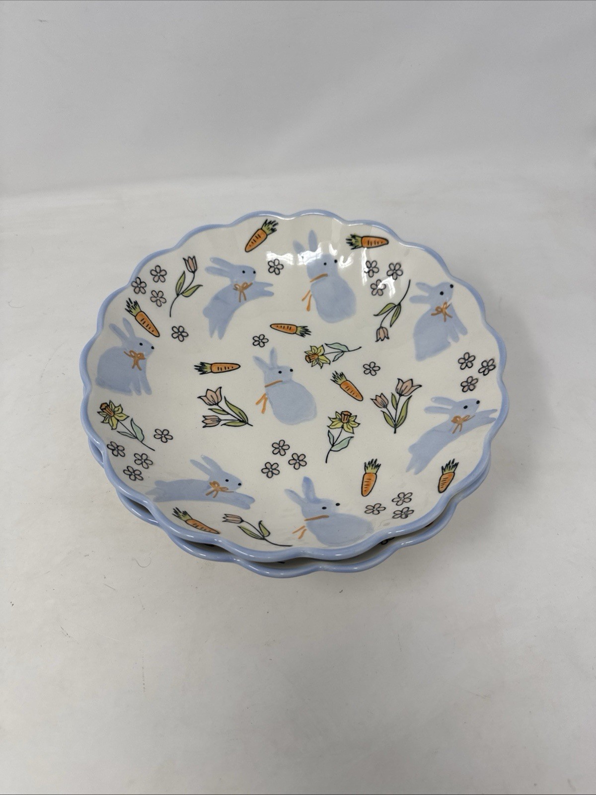 2 Potter’s Studio Blue Easter Bunny Floral Scalloped 8.5″ Pasta Bowls springtime