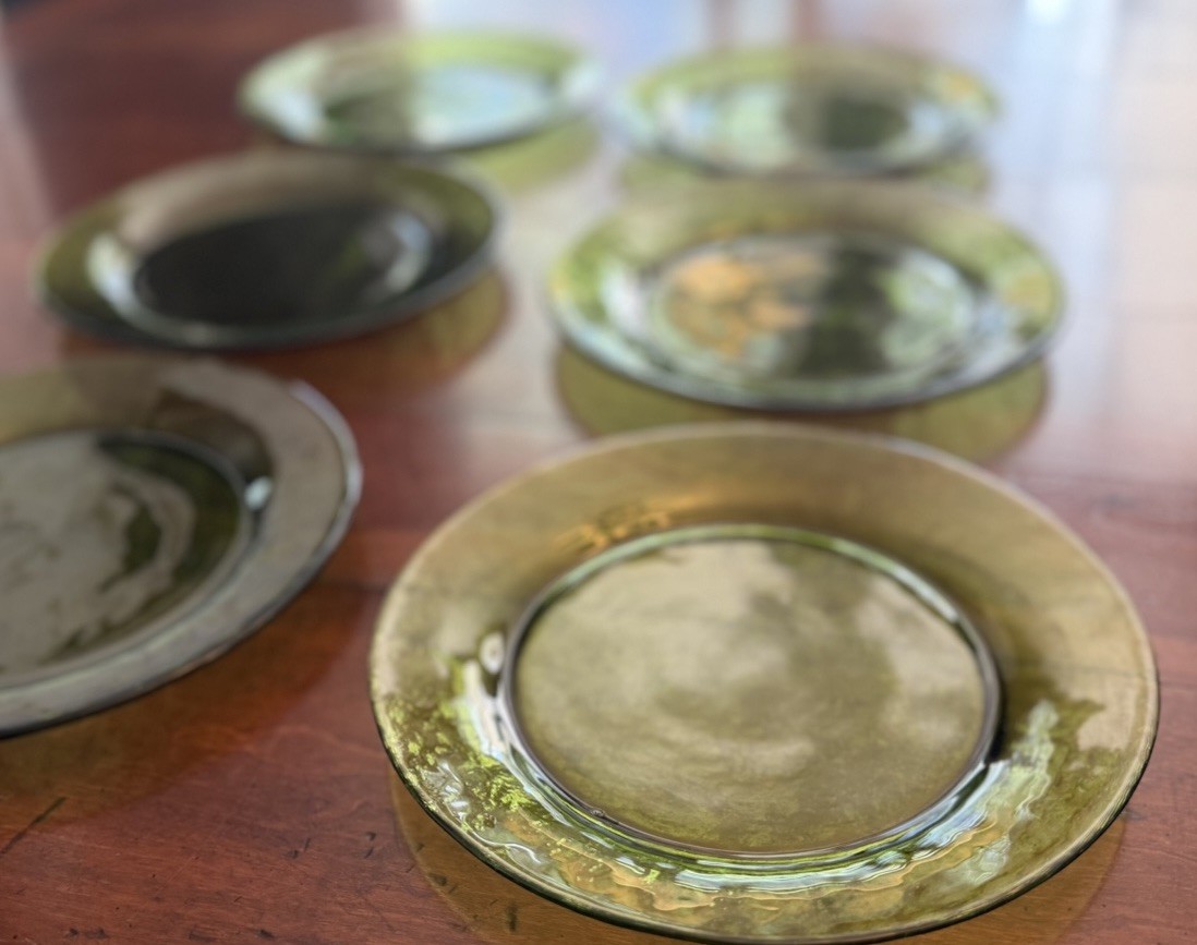 Lorena Garcia Olive Green Glass Plates Set of 6 Avocado Salad Luncheon