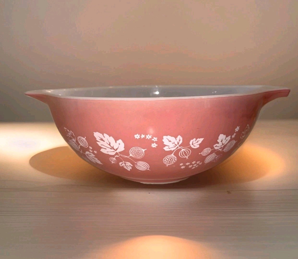 Vintage PYREX Pink Gooseberry 4 Qt Cinderella Mixing Bowl #444