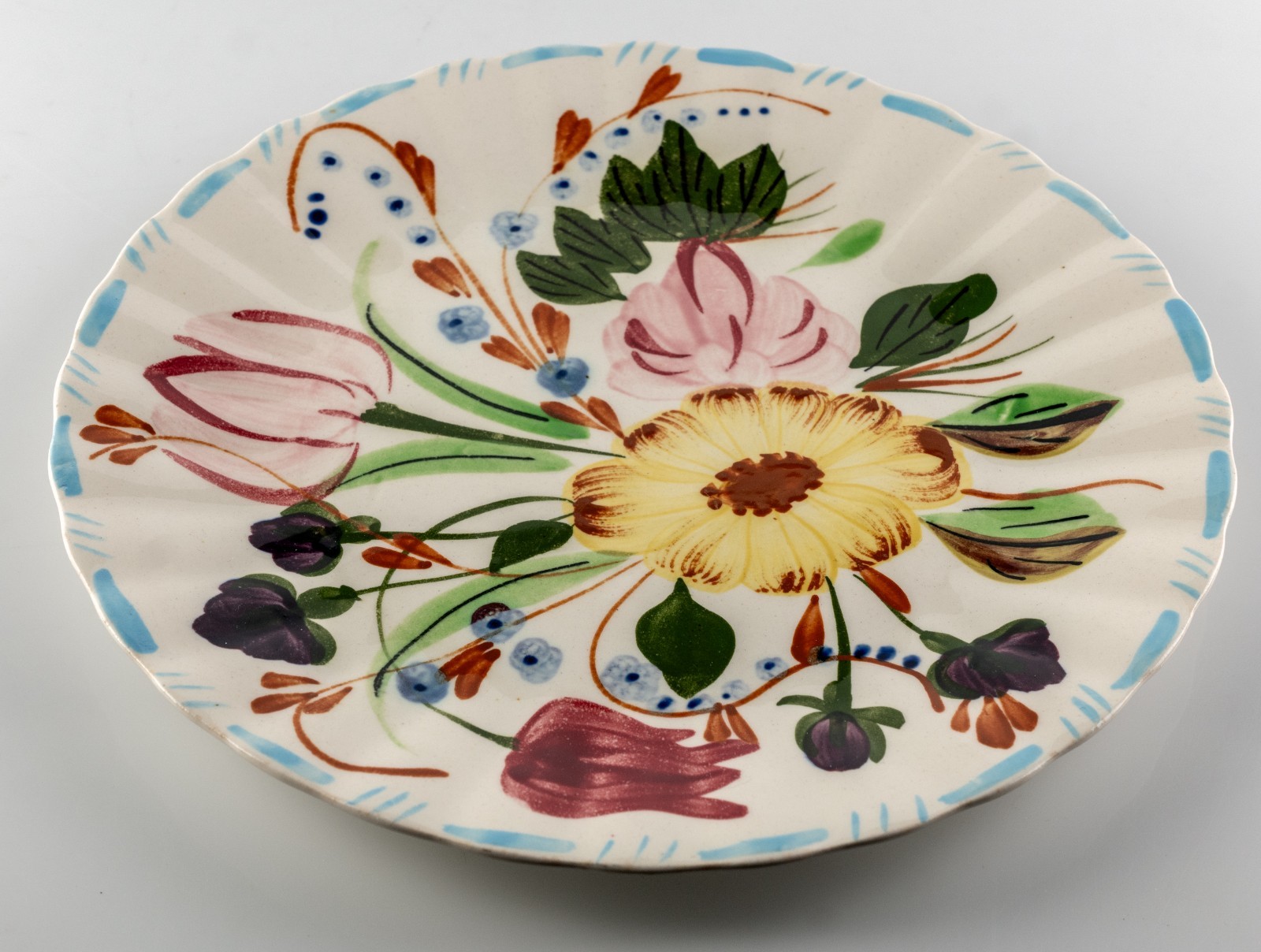 2 VTG Blue Ridge Southern Potteries Dinner Plates Grandmother’s Garden 10.25″