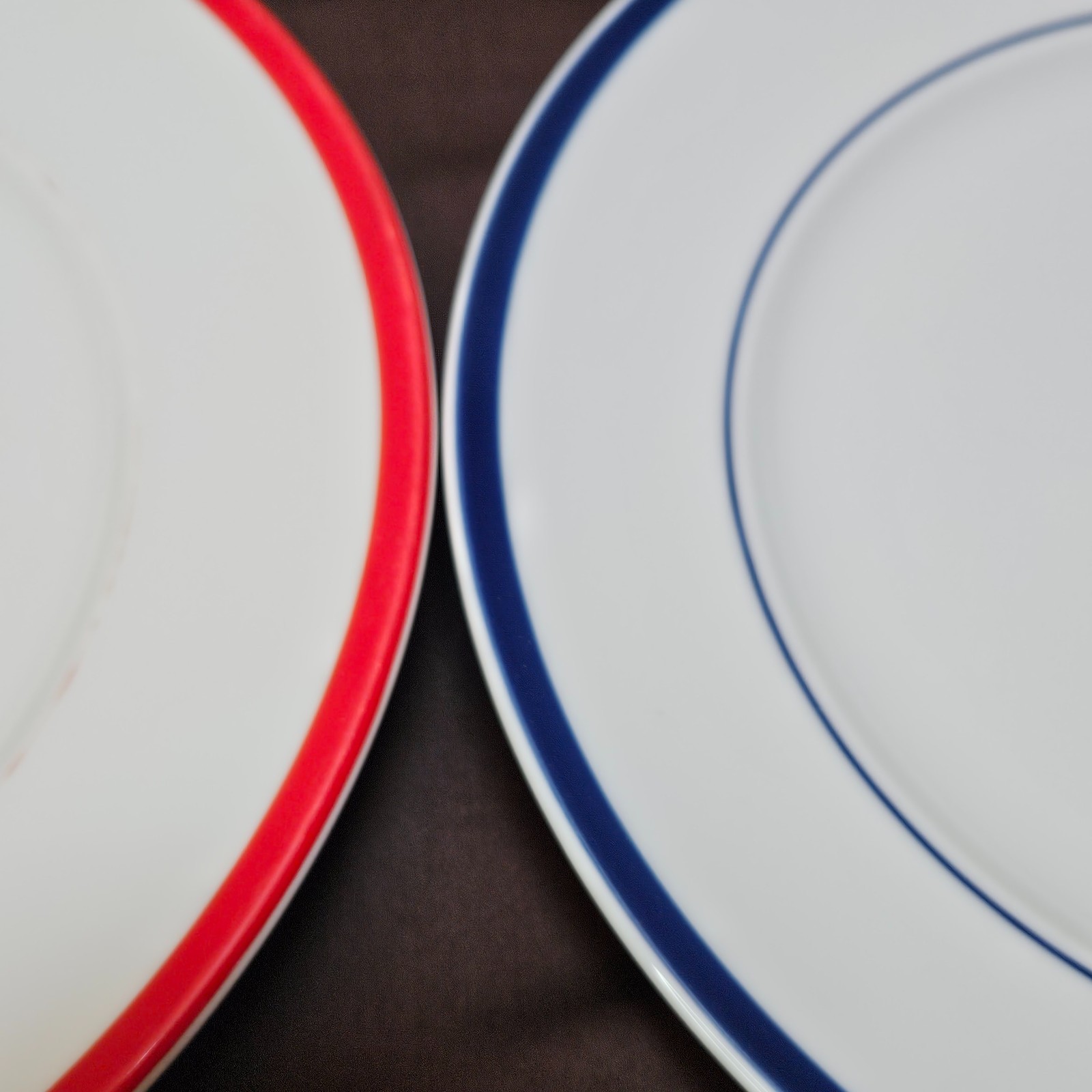 4 Williams Sonoma Brasserie Multicolor 11” Dinner Plates Red Blue Green Yellow