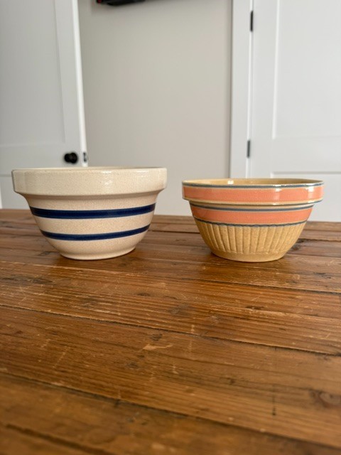 Stoneware Bowls: Blue & White Roseville: Pink & Ivory No Brand Name