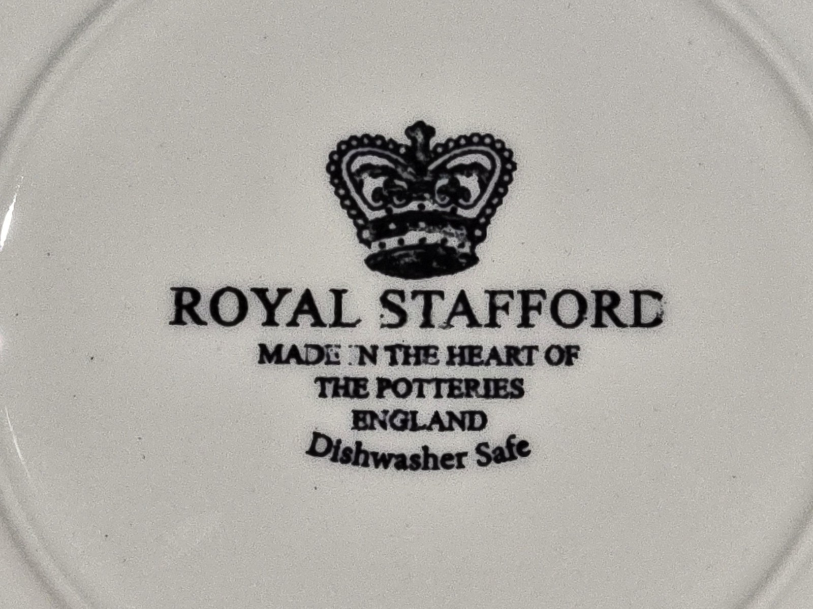 One New Royal Stafford Homeland Collection Ducks Dinner Plate 11″ England