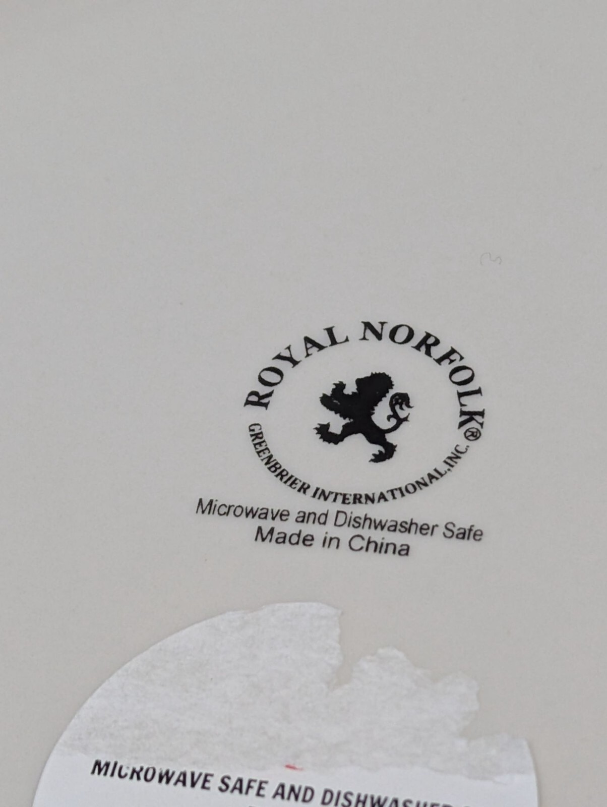 Royal Norfolk Bees and Flowers Set Of 2 Dinner Plates 10 1/2″