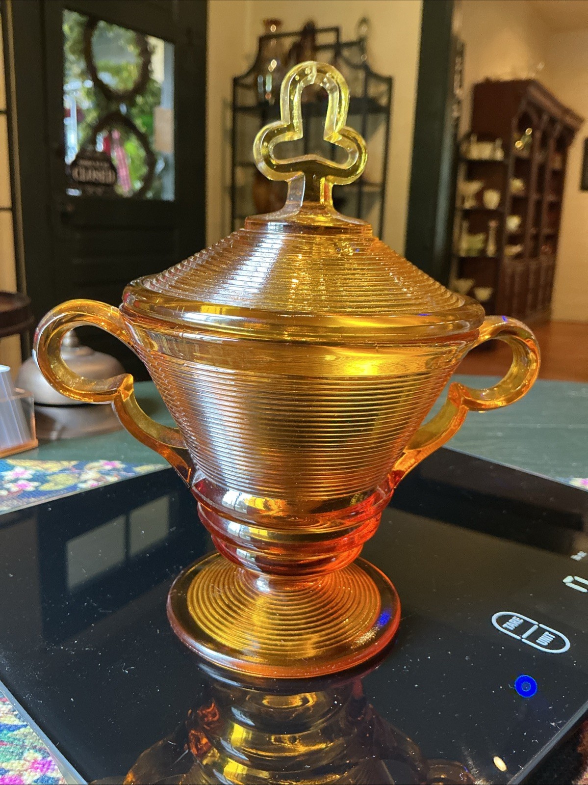 Vintage Indiana Glass Amber Old English Ribbed Candy Dish With Lid (read)