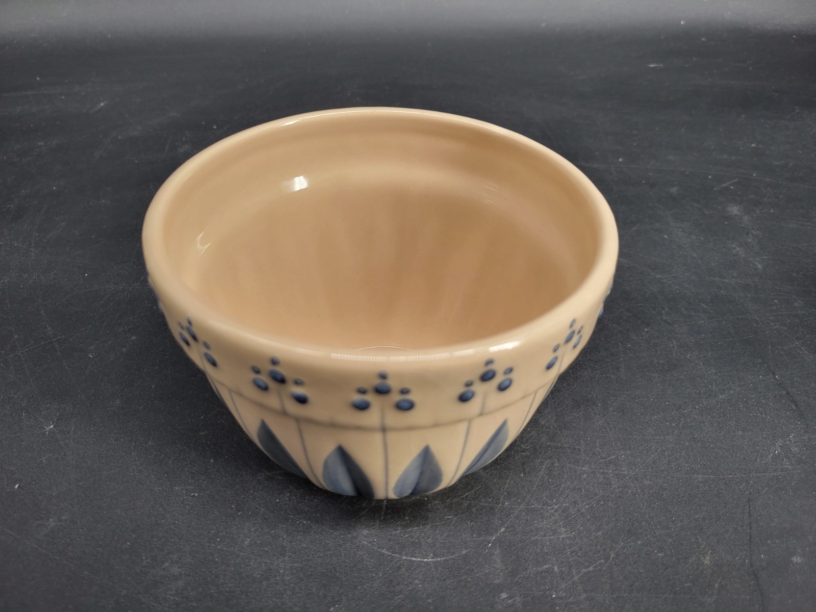 2001 Tender Heart Treasures Blue Tan Mixing Serving Bowl Floral Leaf Ceramic