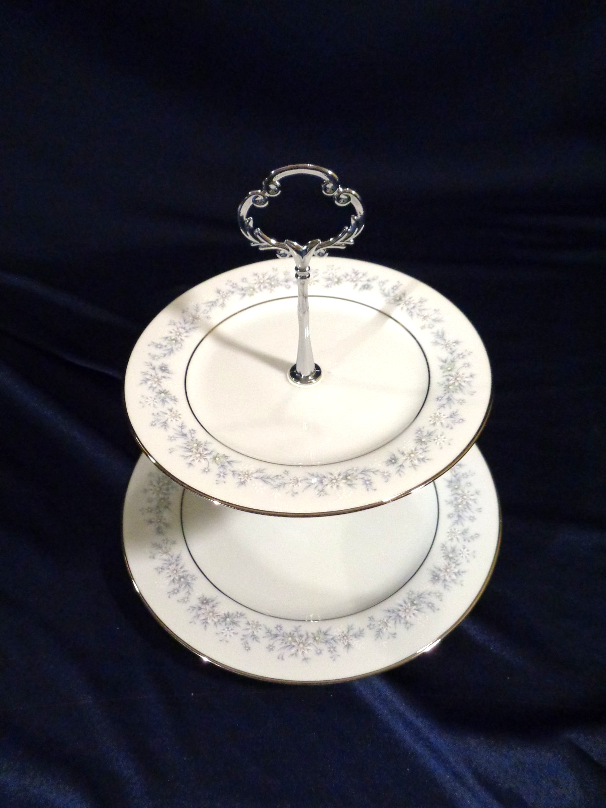 Noritake Marywood 2181 2 Tier Hostess Tidbit Party Tray