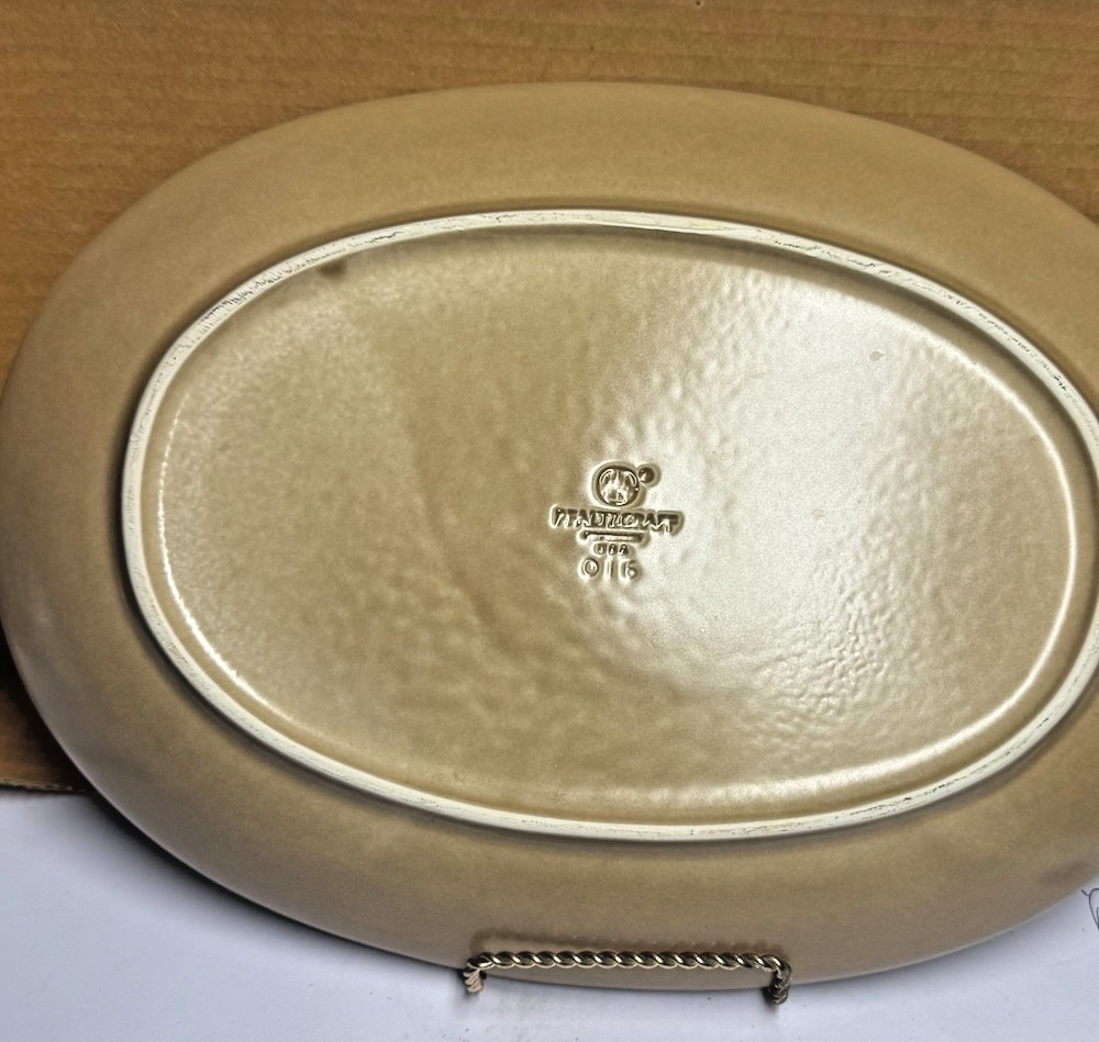 PFALTZGRAFF FOLK ART OVAL 11″ SERVING PLATTER STONEWARE EXCELLENT CONDITION