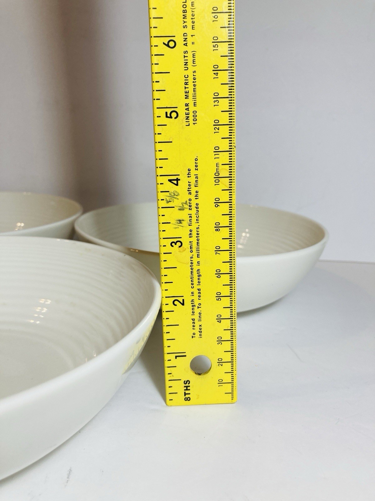 Royal Doulton Salad Pasta Bowl 7”Ribbed Interior Maze White Gordon Ramsay EUC