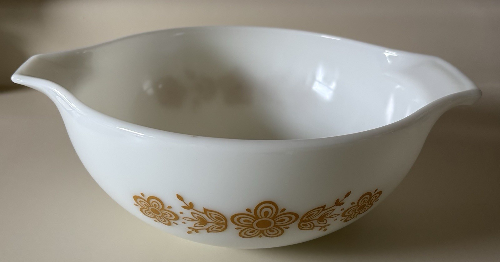 Vintage PYREX Butterfly Gold Cinderella Nesting Mixing Bowl 443