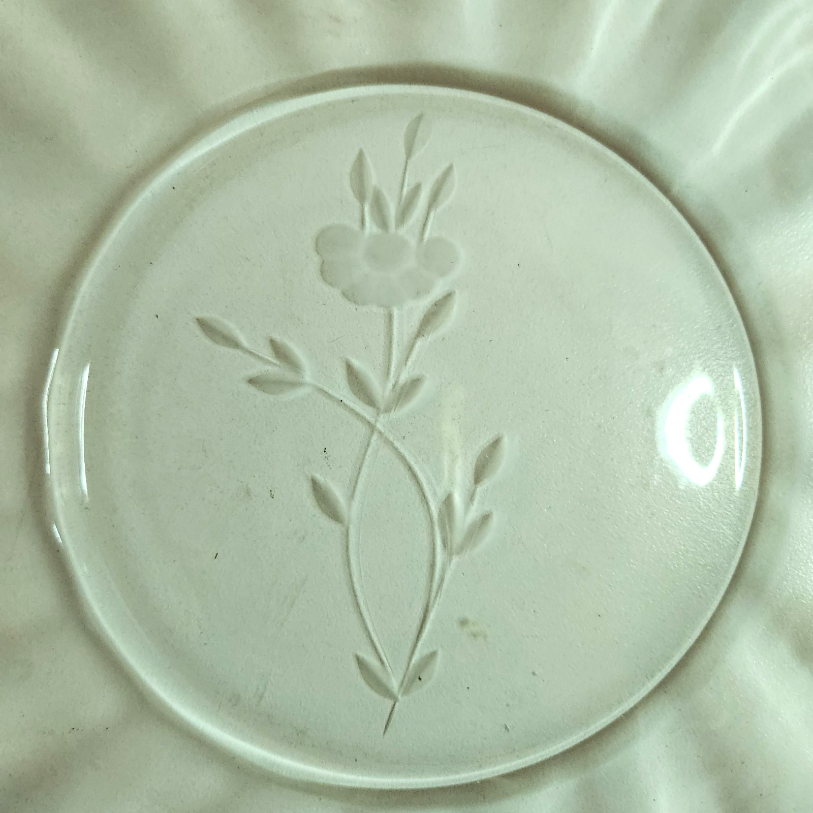 Princess House Heritage Etched Flower Crystal Serving Plate Round 9″ Scalloped