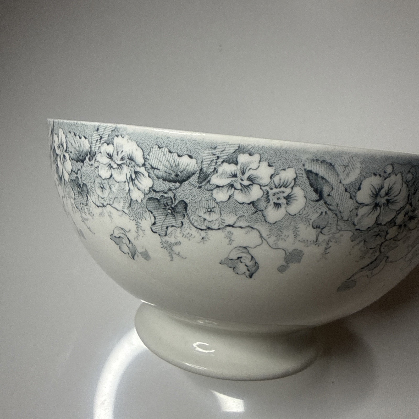 RARE Antique 1893 British Transferware Bowl – “LUCANIA” Pattern (Rd No 211725)