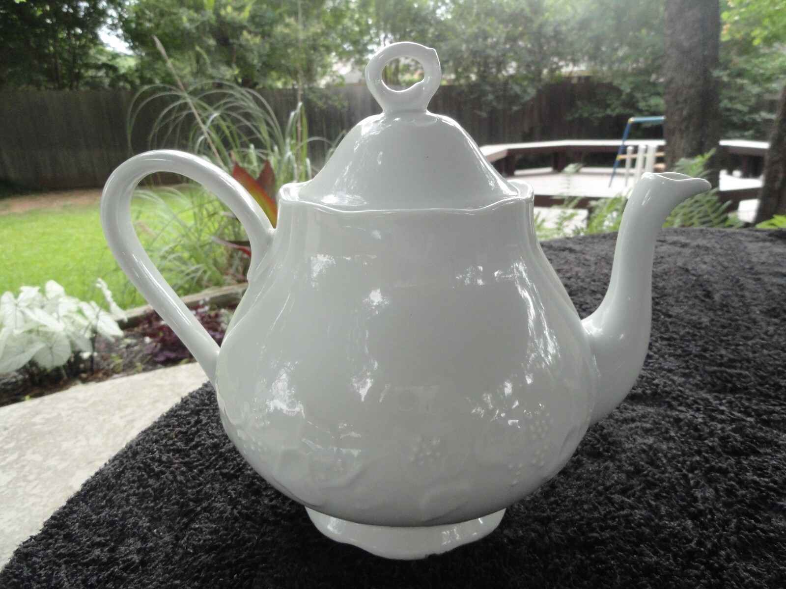 Dansk Ivy Embossed Fruit and Leaves Pure Solid All White Lidded Teapot