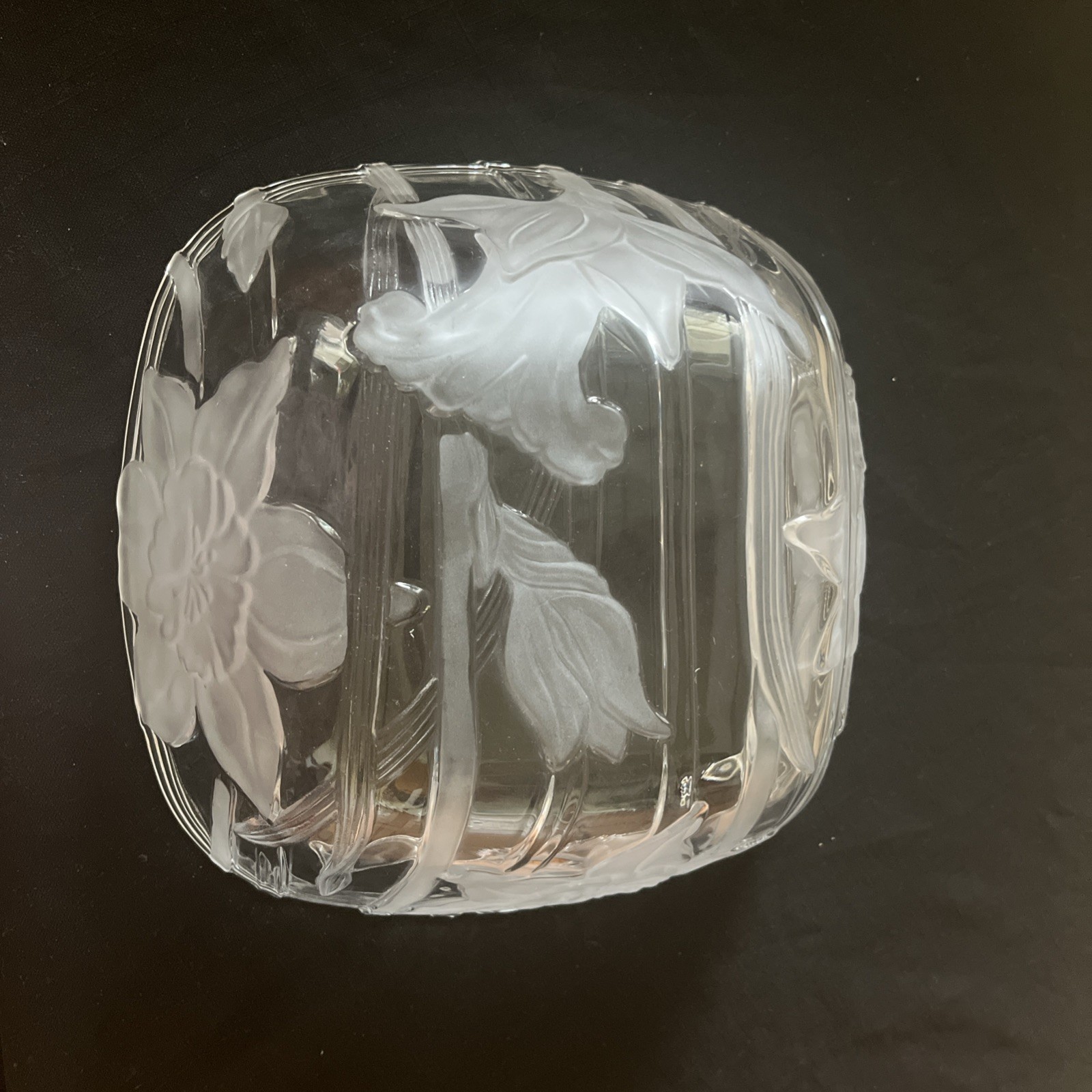 Vtg Rare Crystal Clear Studios 1989 Heavy Daffodils Serving Crystal Fruit Bowl