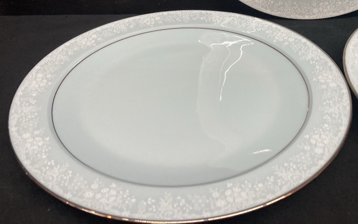 Noritake Fidelity 8003 Dinner Plates Blue 10 1/8” Set of 3