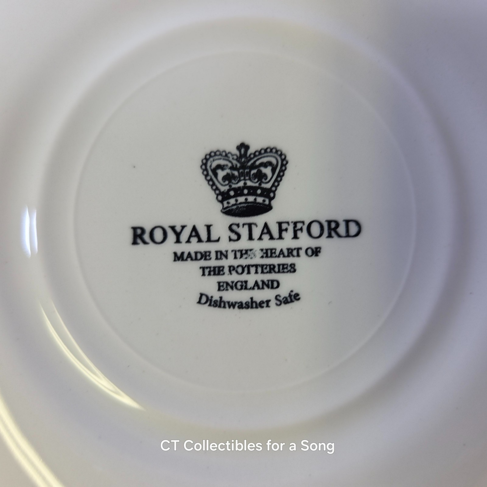 NEW Set 12 Royal Stafford Red Green Christmas Tree Pasta Bowls 9″ In Box Holiday