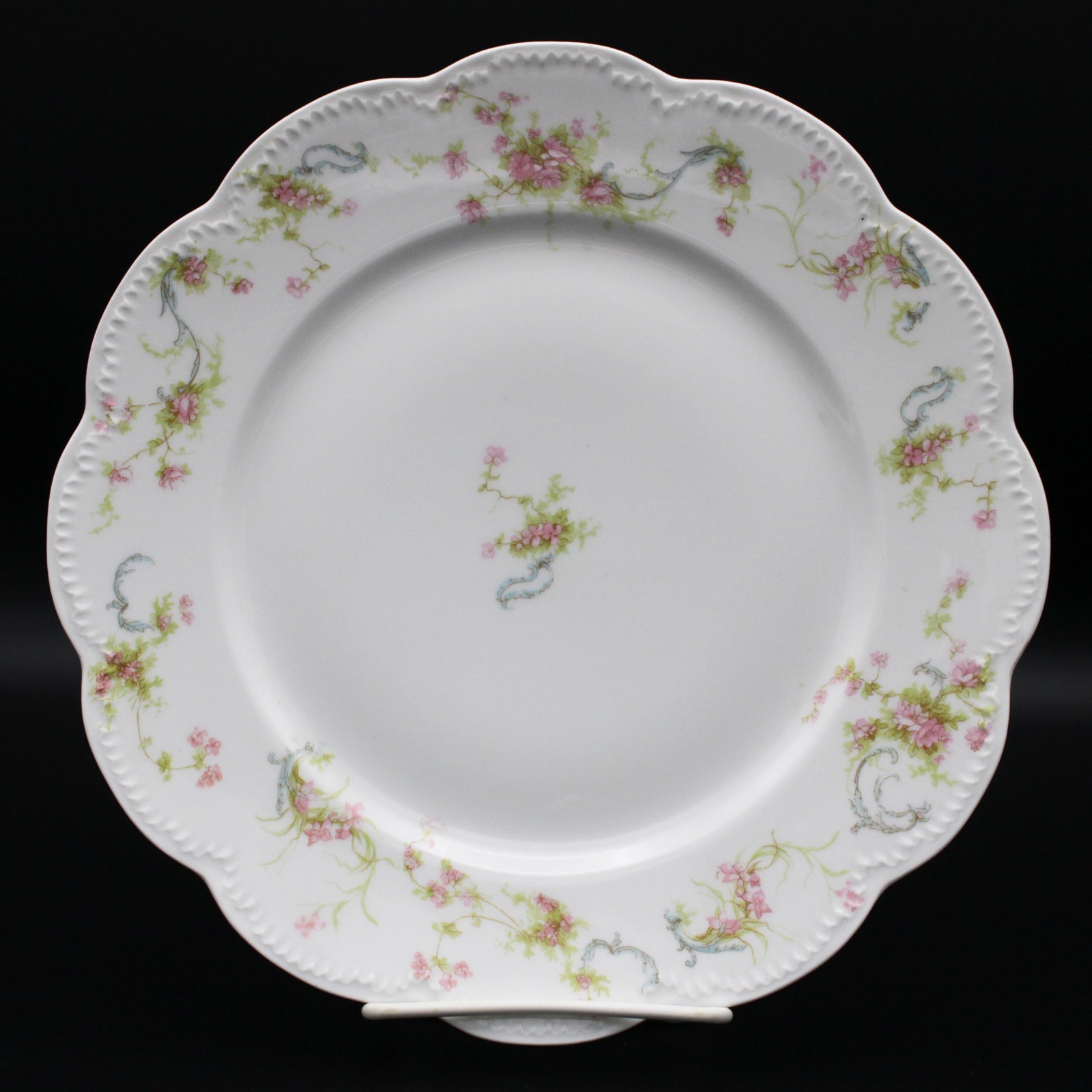 Haviland Limoges Princess Dinner Plate, Antique France, Schleiger 57B, 9 3/4″