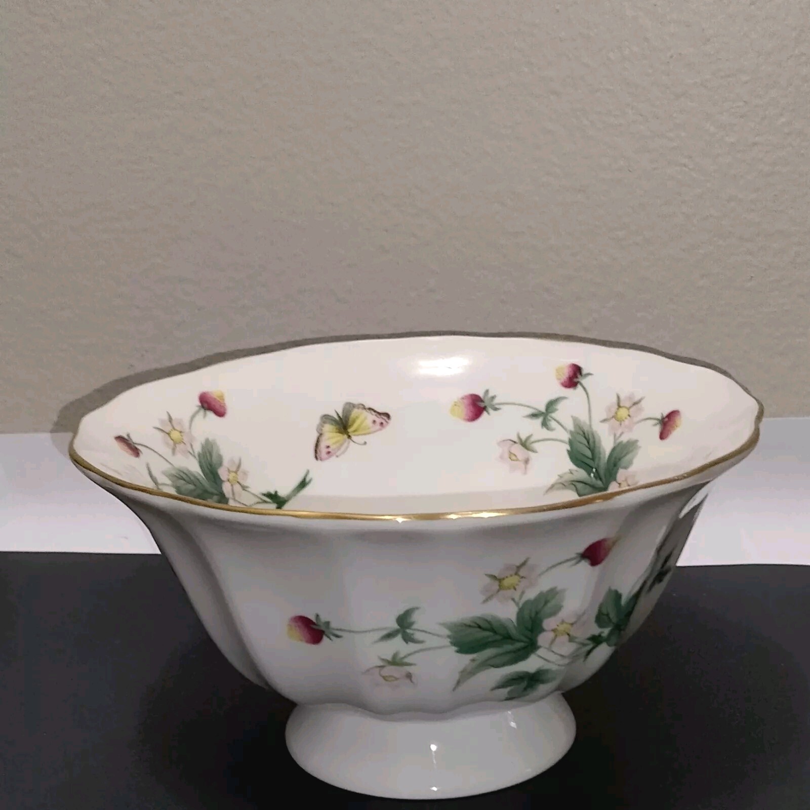 St Michael M&S Footed Bowl Vtg Ashbourne Design 2605 Wild Strawberry & Butterfly