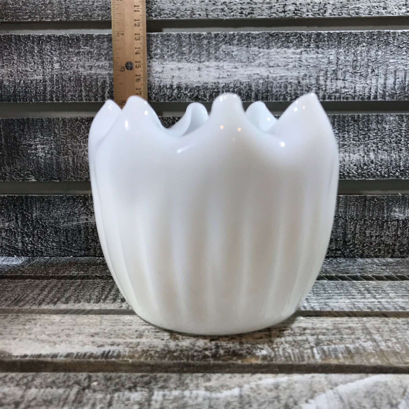 Vintage Milk Glass Vase Planter Scalloped Pinched Pleat Crimped Rim Ribbed Side
