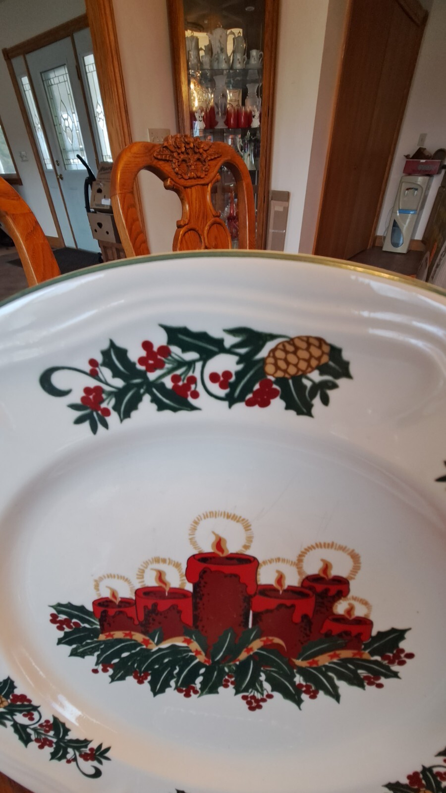 GEI Vintage Beautiful Christmas Candle Pattern 31 Piece Dinnerware Grouping